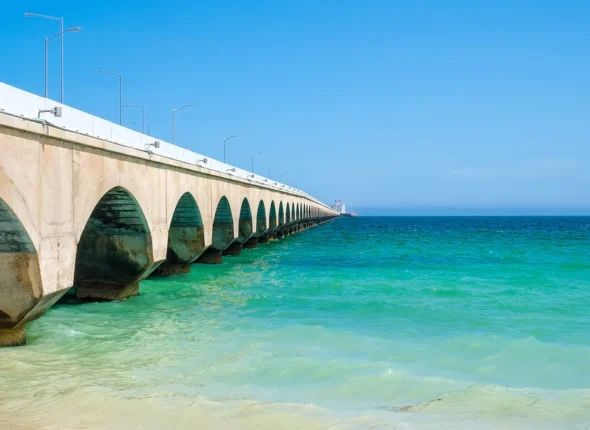 Discover North America’s Record-Breaking Pier: The World’s Longest!