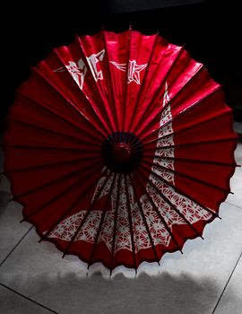 Crafting Elegant Origami Paper Umbrellas course preview