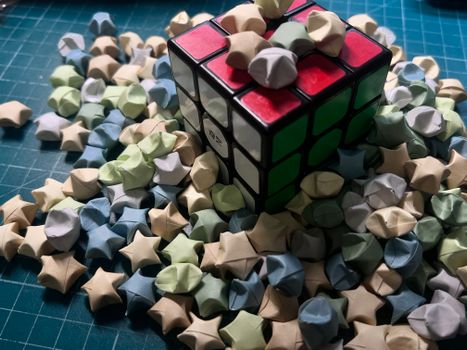 Crafting Origami Paper Cubes course preview