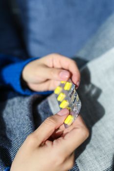 استخدام Panadol الأصفر والأخضر لعلاج نزلات البرد course preview