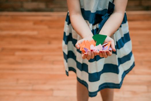 Create Fun Origami Paper Worms for Kids course preview