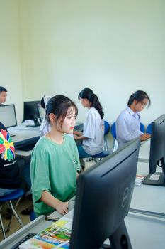 برنامج التحضير ICT للترم الثاني 2025 course preview